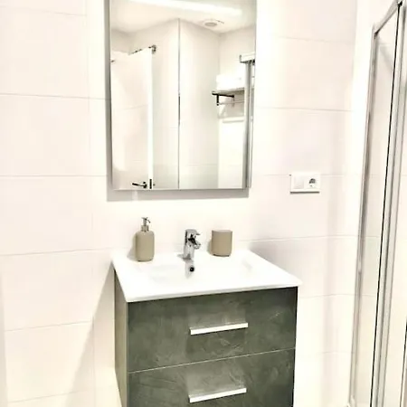 Veramar - Terrace, Pool & Parking By 10tosea