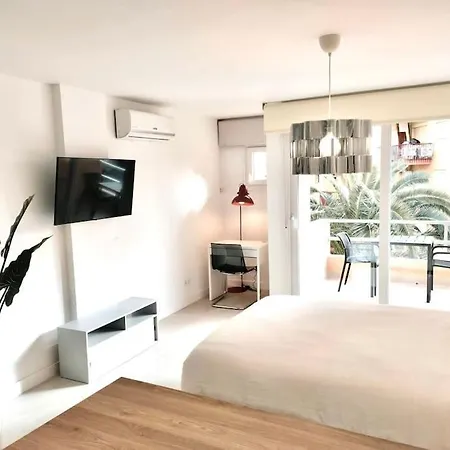 Veramar - Terrace, Pool & Parking By 10tosea Apartmán Fuengirola