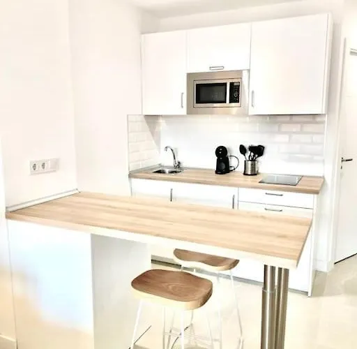 Veramar - Terrace, Pool & Parking By 10tosea Appartement