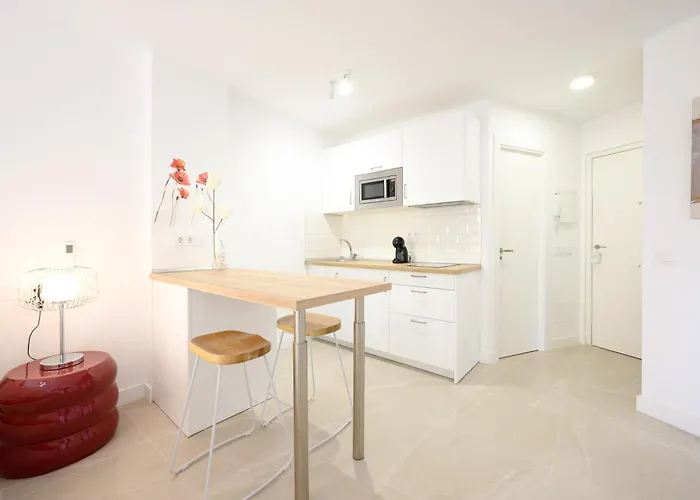 Veramar - Terrace, Pool & Parking By 10tosea Appartement